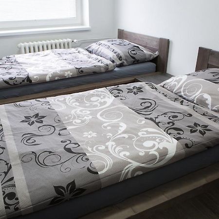 Kopacka Aparthotel Topolcany Luaran gambar