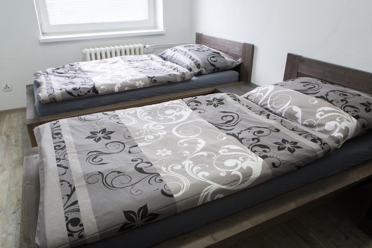 Kopacka Aparthotel Topolcany Luaran gambar